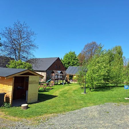 Camping, Zabierz Wlasny Namiot Kameralne Pole Namiotowe Z Basenem Kinem Plenerowym Miejscem Na Ognisko I Placem Zabaw Zywe Zwierzeta Agroturystyka Giebultow  Exteriér fotografie